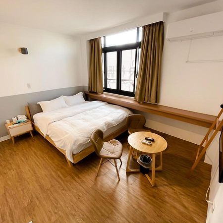 Small Island Homestay Tainan Dış mekan fotoğraf