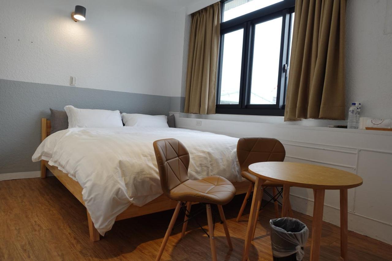 Small Island Homestay Tainan Dış mekan fotoğraf